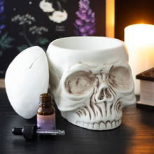 Load image into Gallery viewer, Weathered Skull Oil Burner and Wax Warmer