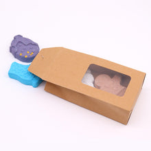 Load image into Gallery viewer, Christmas Fun Bath Bomb Gift Pack