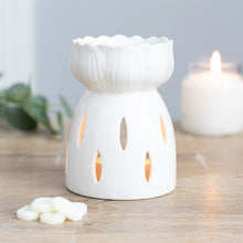 Load image into Gallery viewer, White Gloss Lotus Flower Oil Burner

