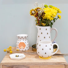 Load image into Gallery viewer, Bee Ceramic Flower Jug (8/16)
