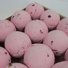 Load image into Gallery viewer, Rose &amp; Petals Bath Bomb

