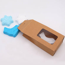 Load image into Gallery viewer, Break the Ice Christmas Bath Bomb Gift Pack
