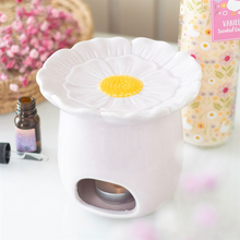 Load image into Gallery viewer, Pink Daisy Oil Burner
