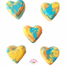 Load image into Gallery viewer, Hidden Colour Heart Bath Bombs - Scented Rainbows 
